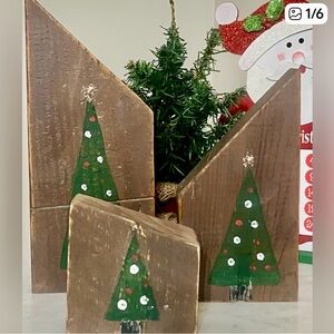 Rustic Reclaimed Wood Christmas Tree Shelf Sitters